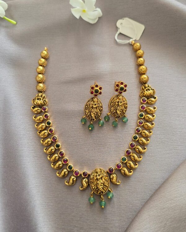KRISHNAN NECKLACE