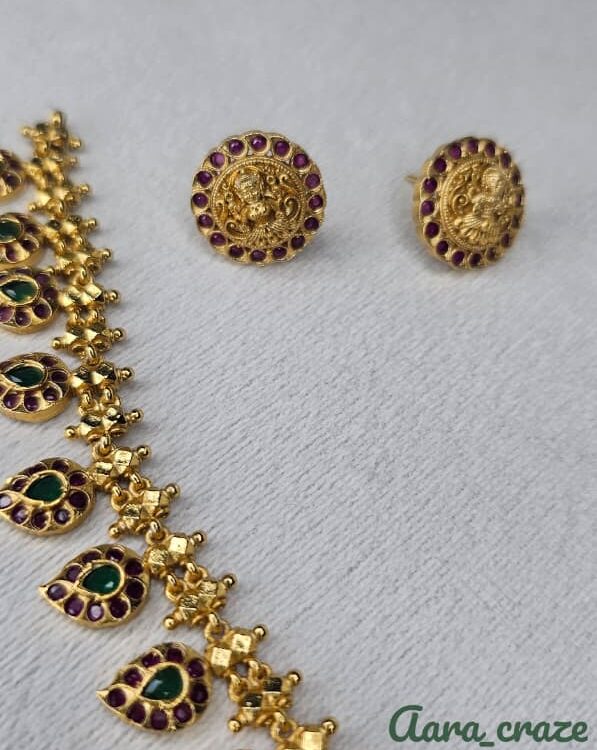 Traditional Mango Floral Haram with Lakshmi