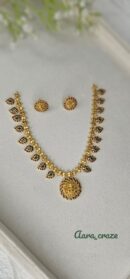 Traditional Mango Floral Haram with Lakshmi