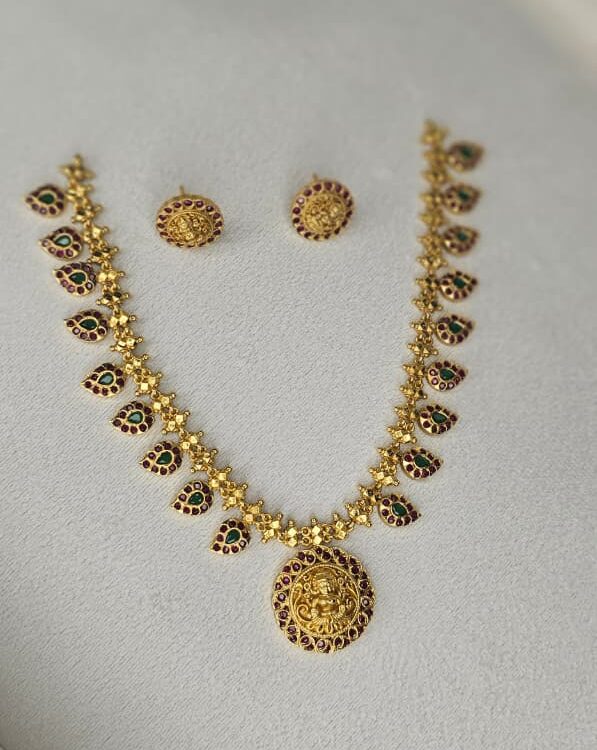 Traditional Mango Floral Haram with Lakshmi