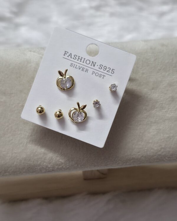 3 in 1 earrings💫