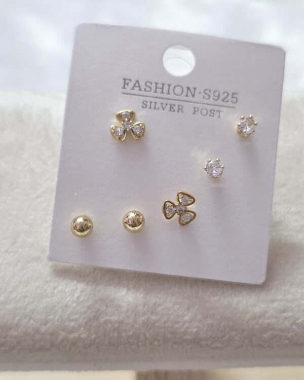 3 in 1 earrings💫