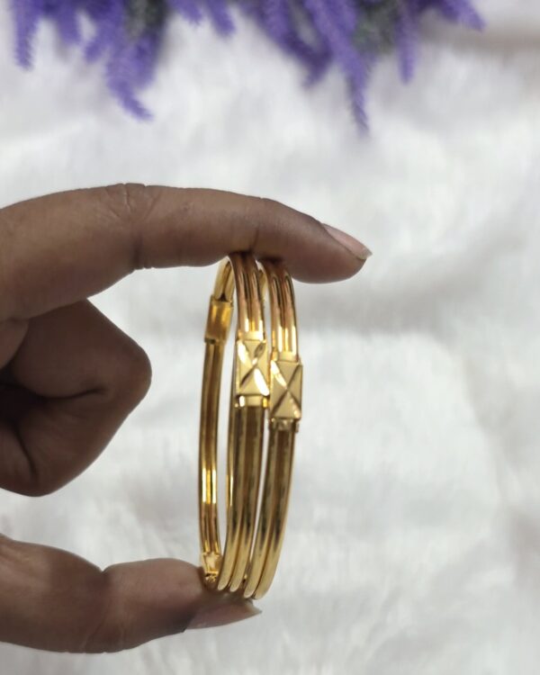 Regular use bangle